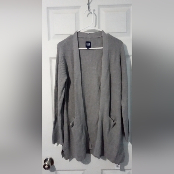 GAP Gray Knit Cardigan Sweater - Picture 1 of 5